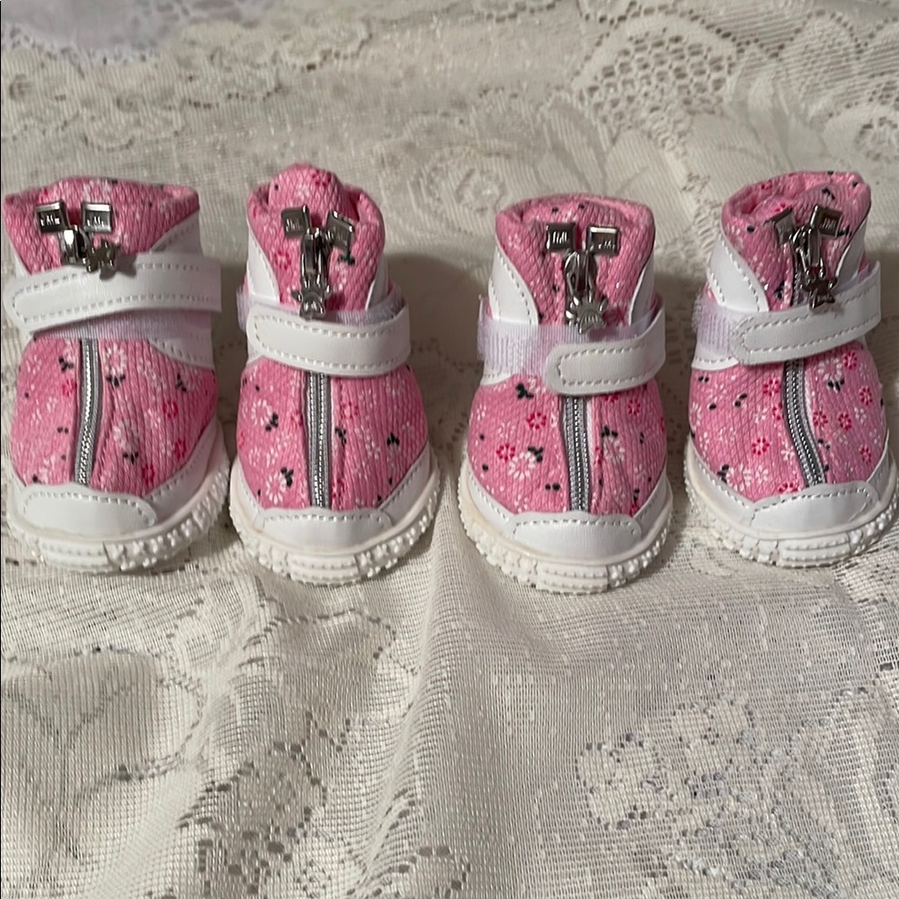 Pink and White Shoes with Top Features